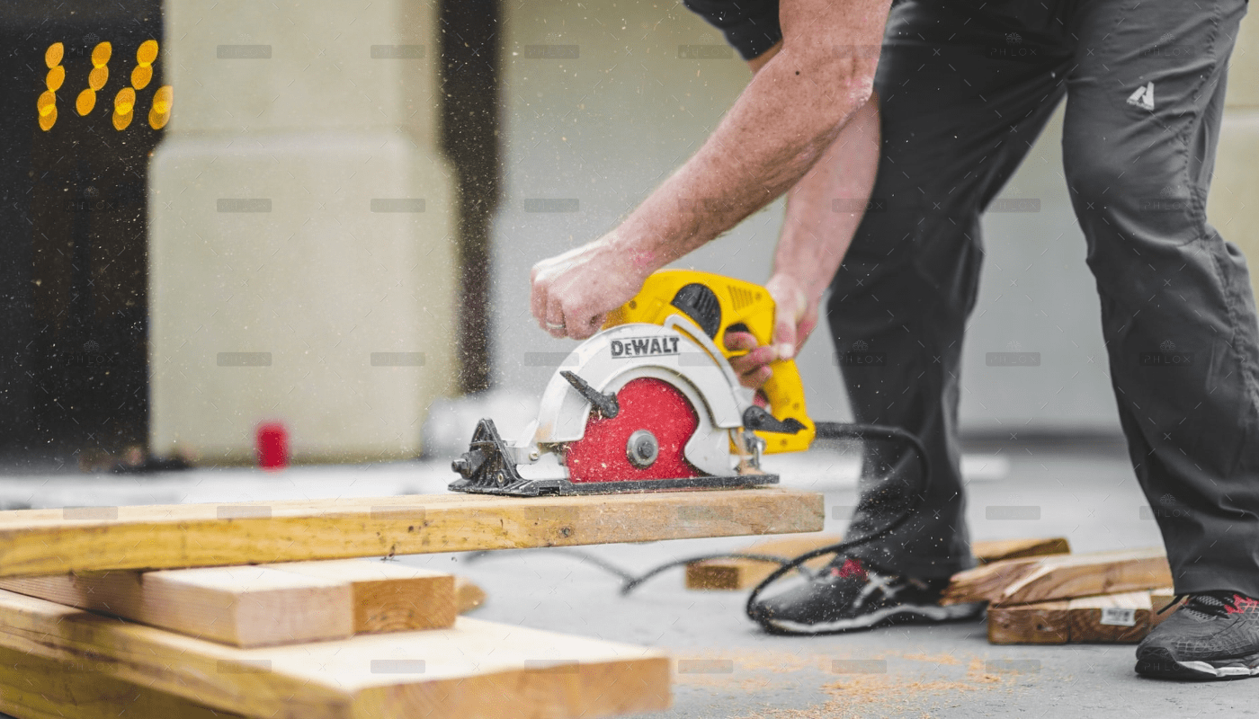 Choosing the Best Work Boots for Electricians